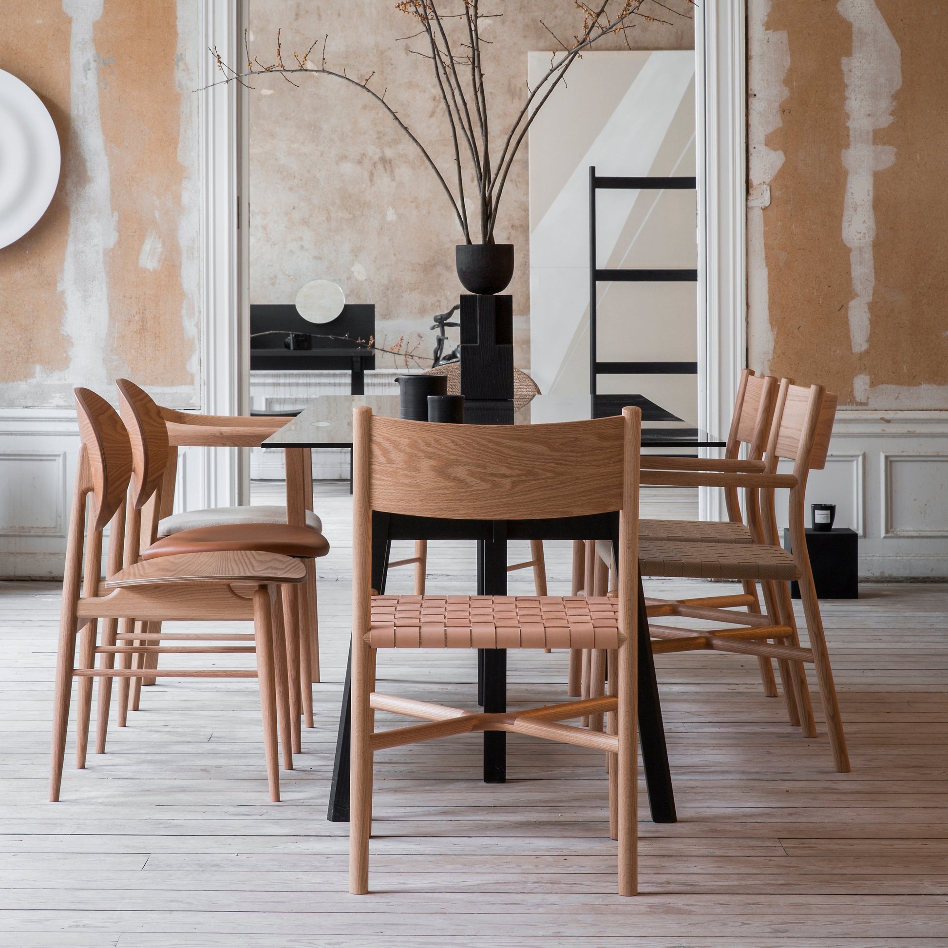 Ariake Chair: Earth Leather Strap