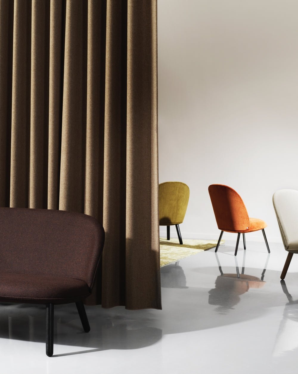 Ace Lounge Chair - Black Legs